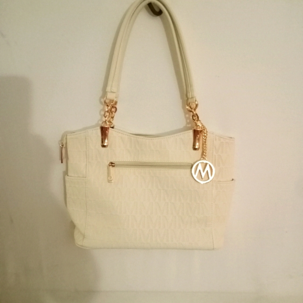 Cream Shoulder Bag with Gold Accents and Textured  MiaK Collection.